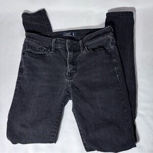 Abercrombie & Fitch Charcoal Skinny Jeans Women’s 24/00